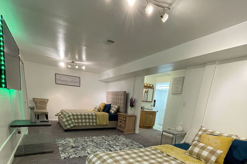Photo of Bedroom in Dam East - West