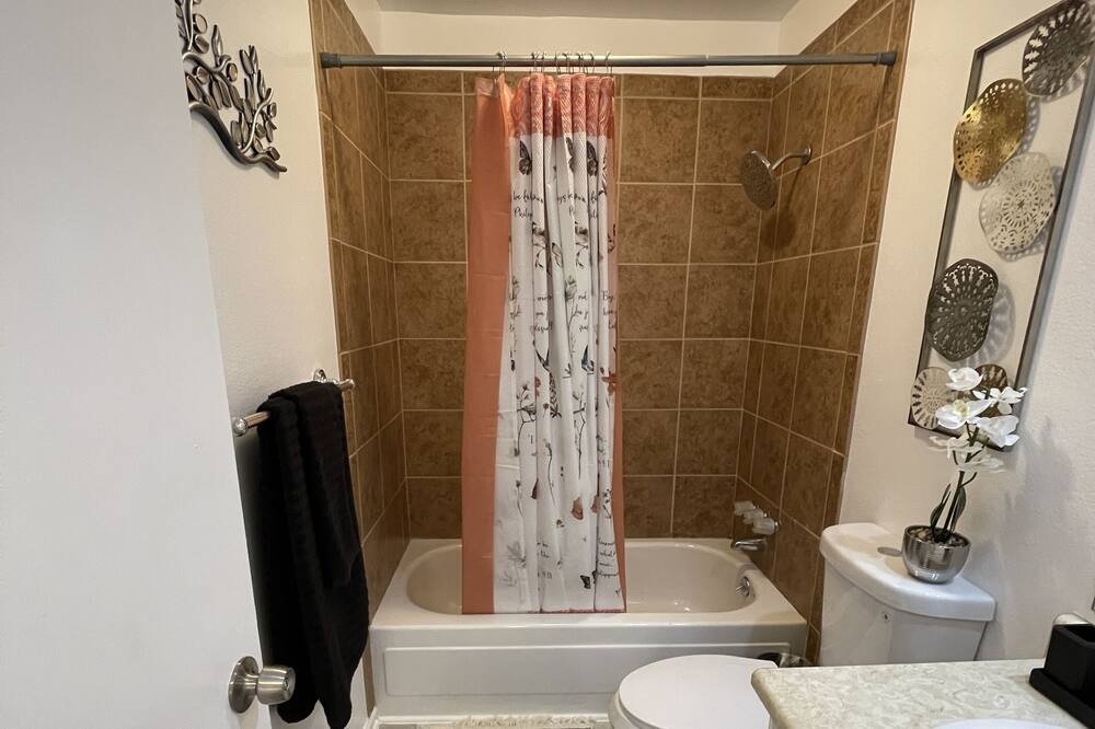 Photo of Bathroom in Dam East - West