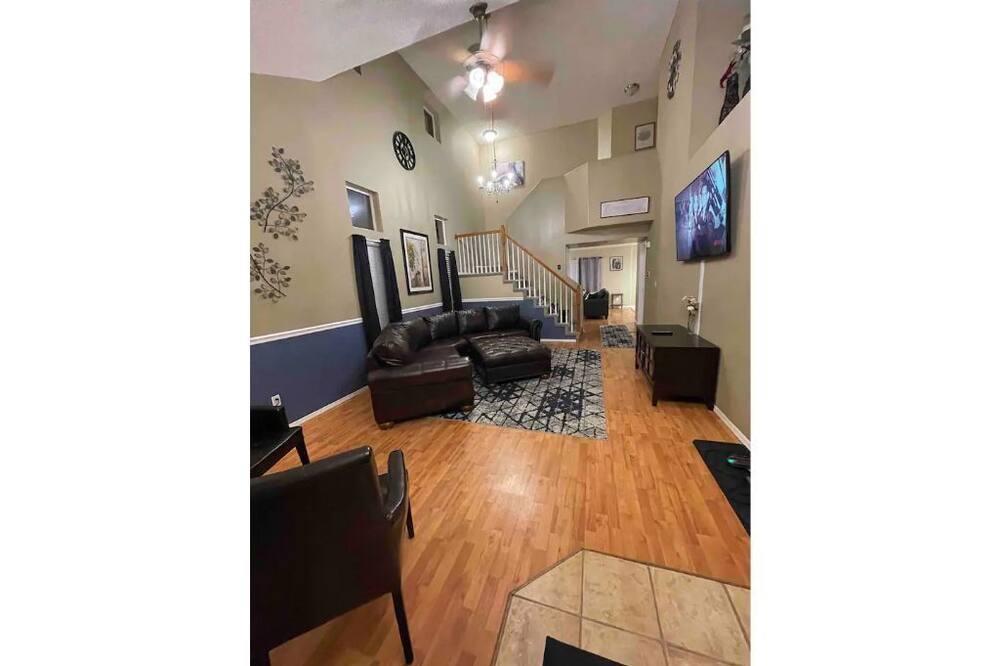 Photo of Bedroom in Southeast Colorado Springs