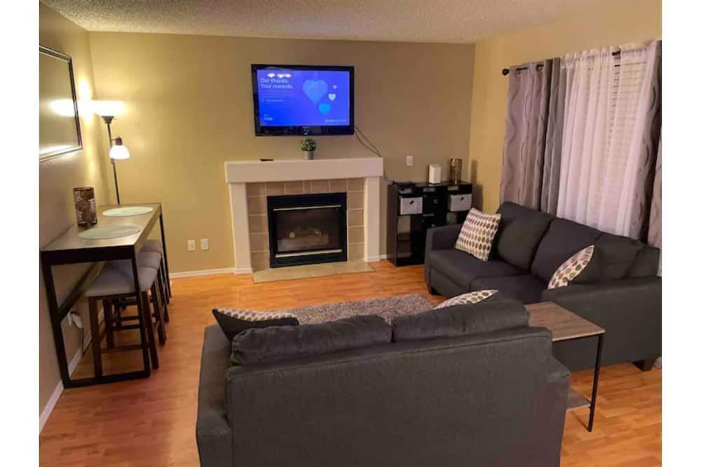 Photo of Livingroom in Southeast Colorado Springs