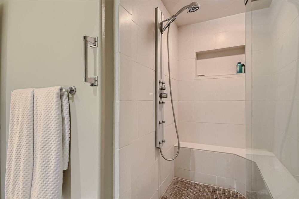 Photo of Bathroom in Eagle-Vail