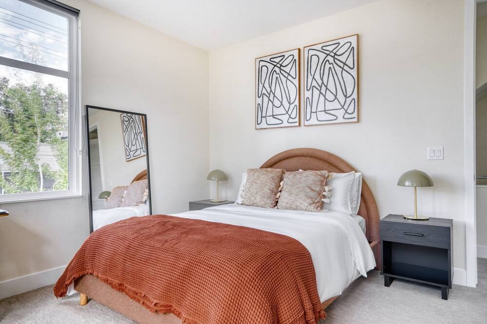 Photo of Bedroom in Cherry Creek
