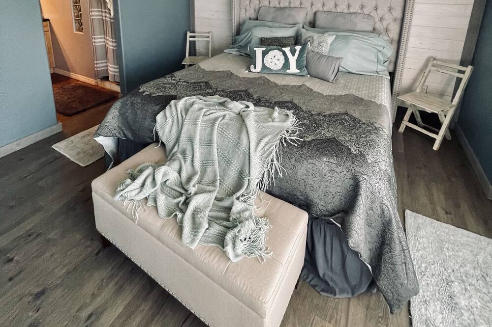 Photo of Livingroom in Palmer Lake