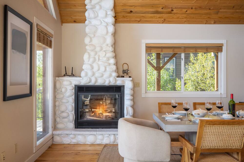 Photo of Livingroom in Tabernash
