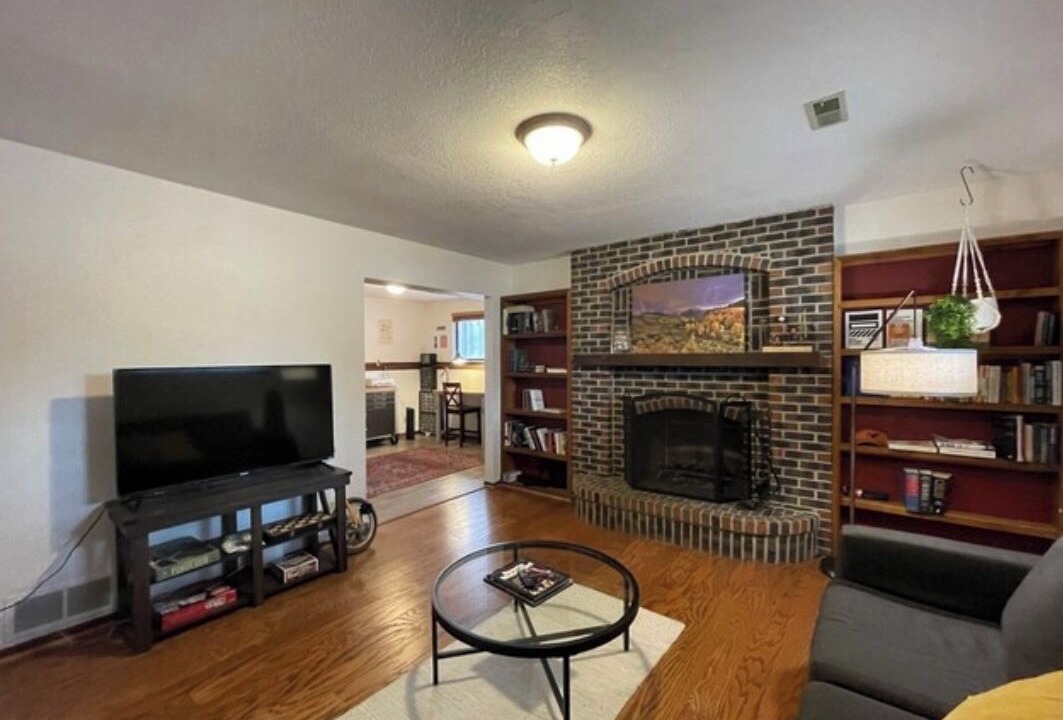 Photo of Livingroom in Lafayette