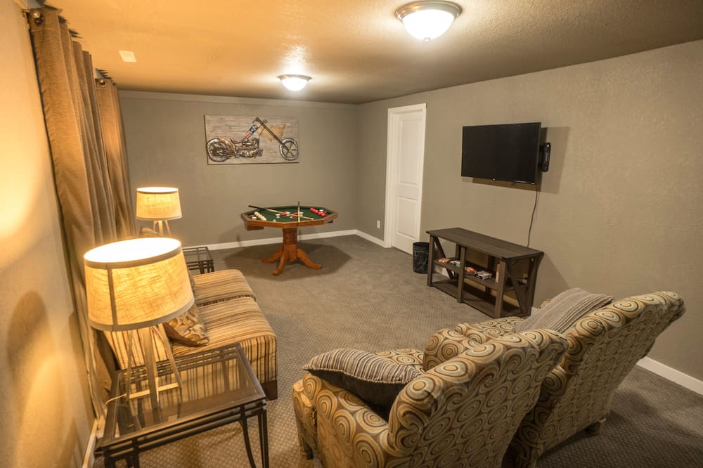 Photo of Livingroom in Rustic Hills