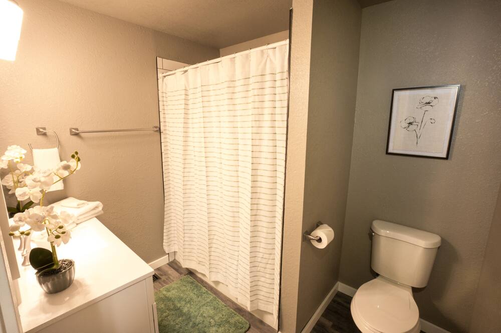 Photo of Bathroom in Rustic Hills