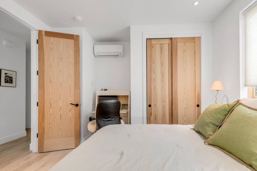 Photo of Bedroom in Newlands