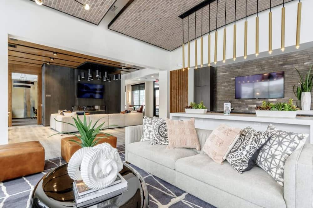 Photo of Livingroom in North Westminster