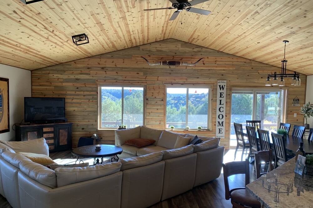 Photo of Livingroom in Lewis