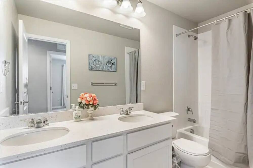 Photo of Bedroom in Thornton