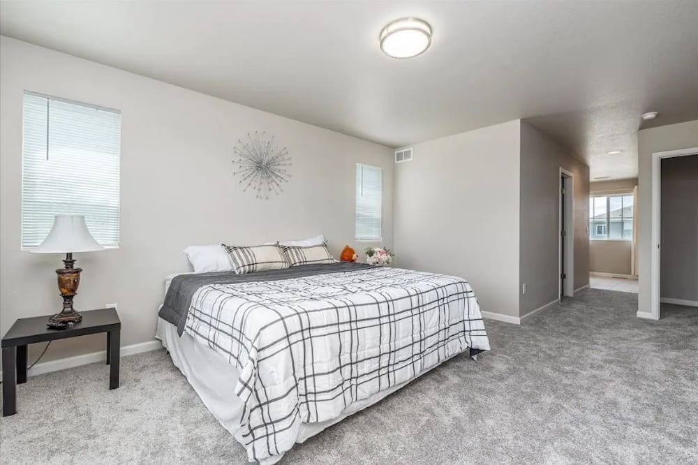 Photo of Bedroom in Thornton