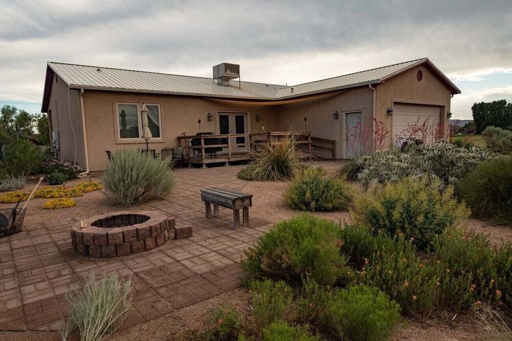 Photo of Outdoor in Pear Park