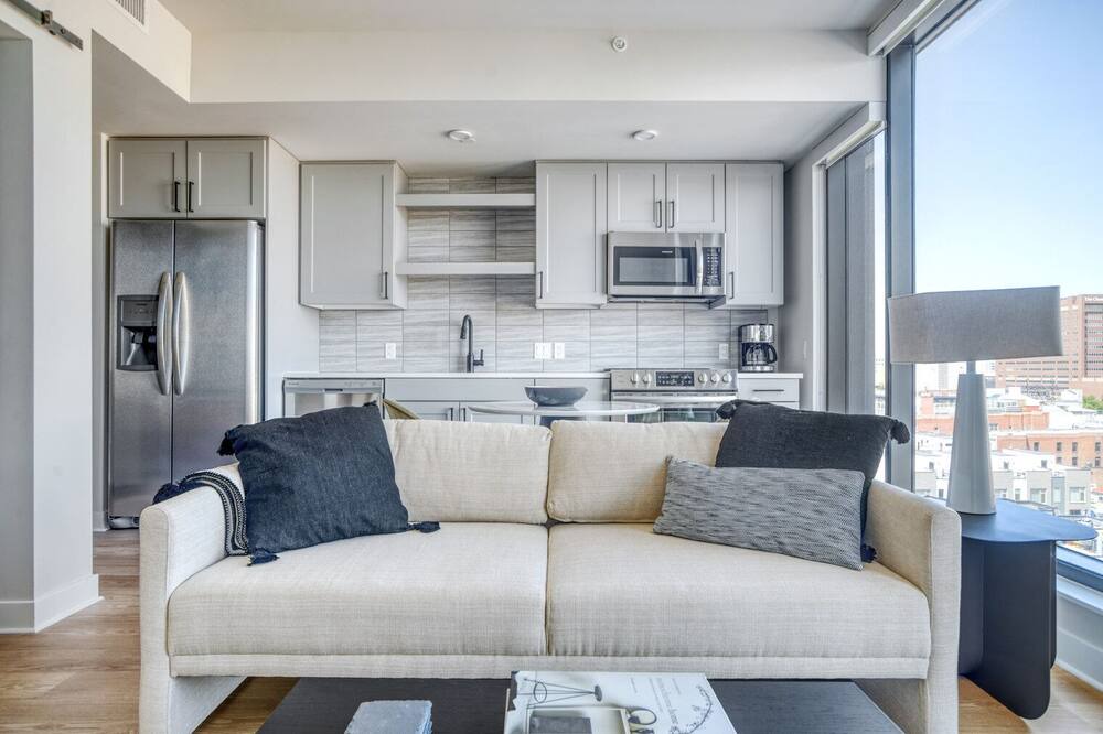Photo of Livingroom in Golden Triangle