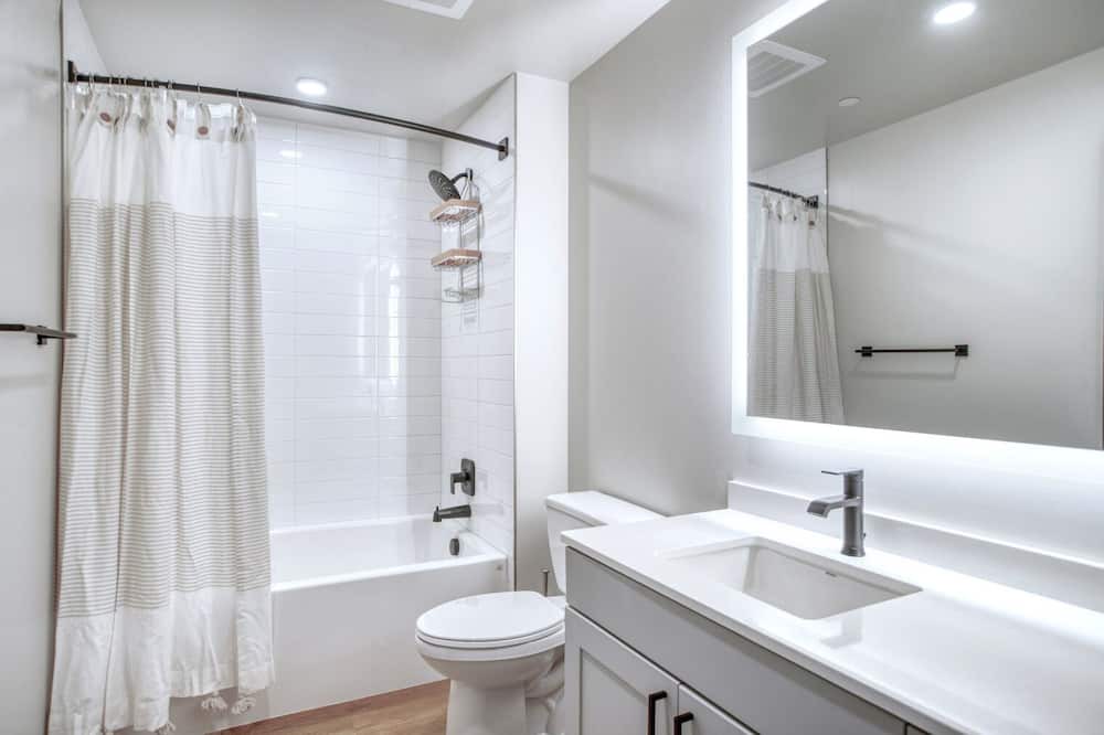 Photo of Bathroom in Golden Triangle