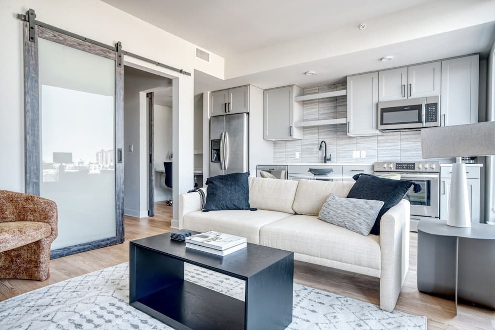 Photo of Livingroom in Golden Triangle