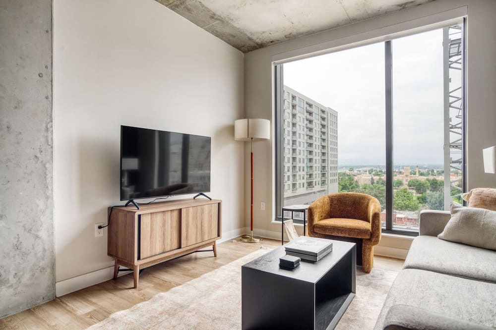 Photo of Livingroom in Golden Triangle