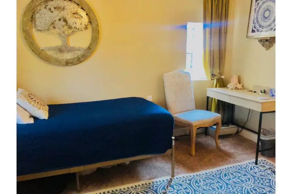 Photo of Bedroom in Berkley