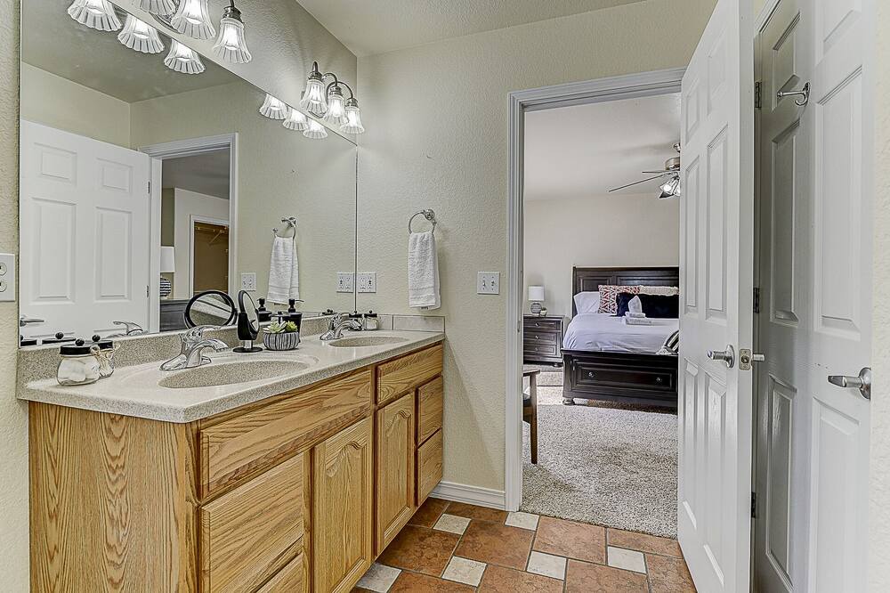 Photo of Bathroom in Woodland Park