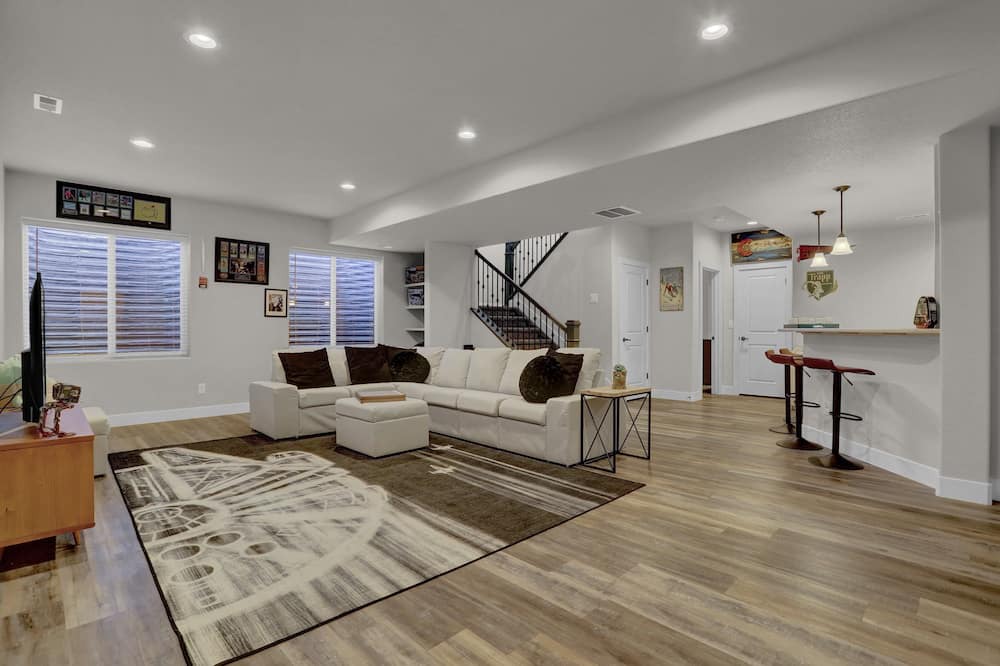 Photo of Livingroom in Gleneagle