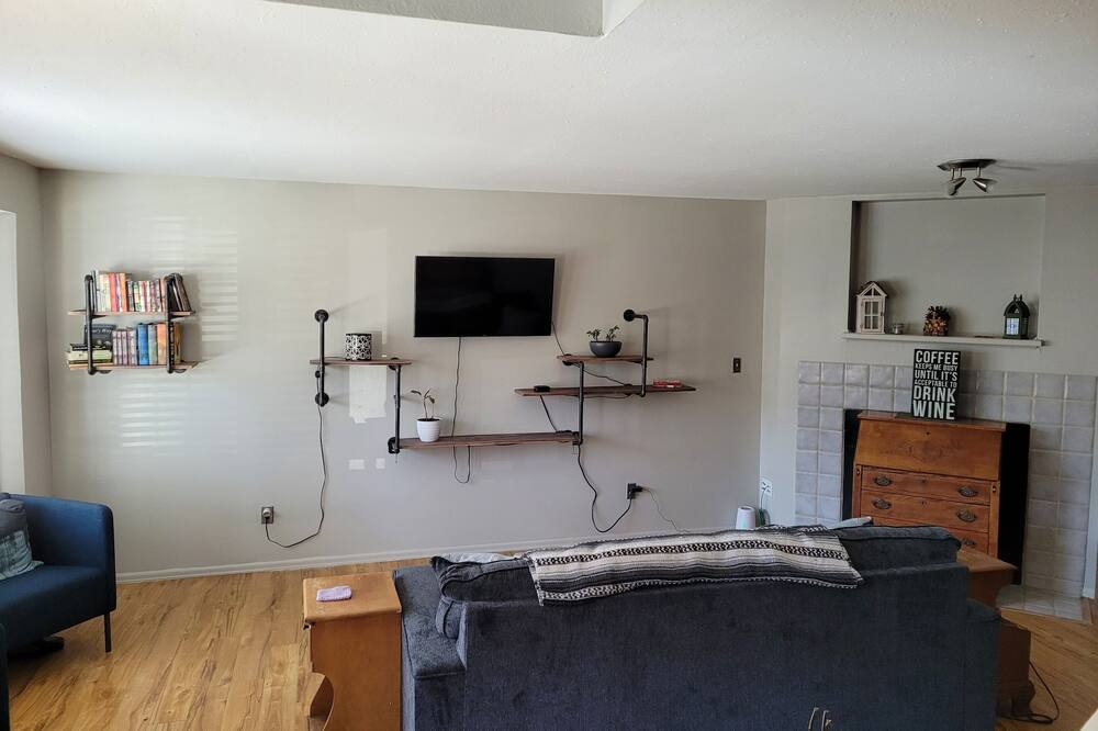 Photo of Livingroom in Cheyenne Meadows