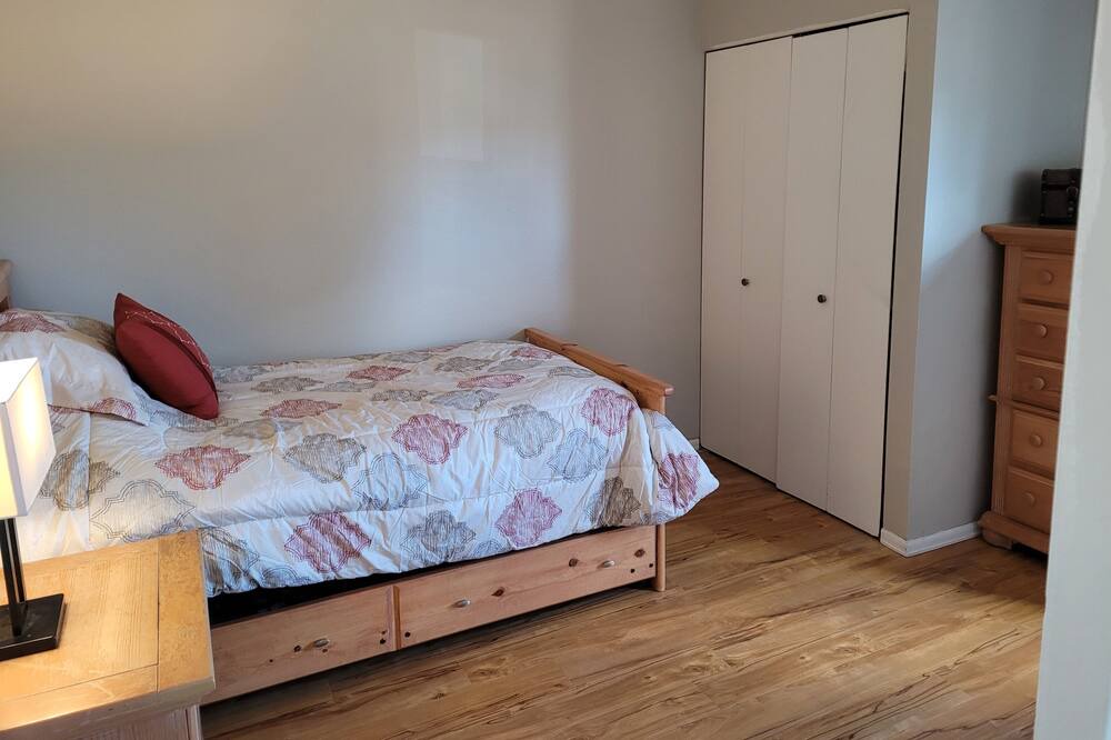 Photo of Bedroom in Cheyenne Meadows