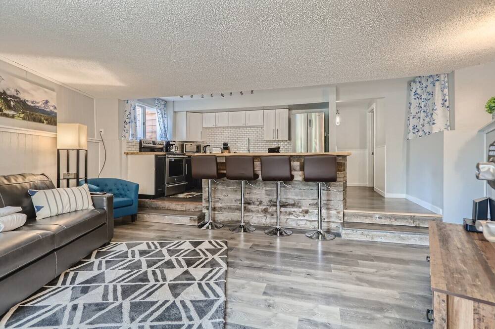 Photo of Livingroom in Boulder Ridge