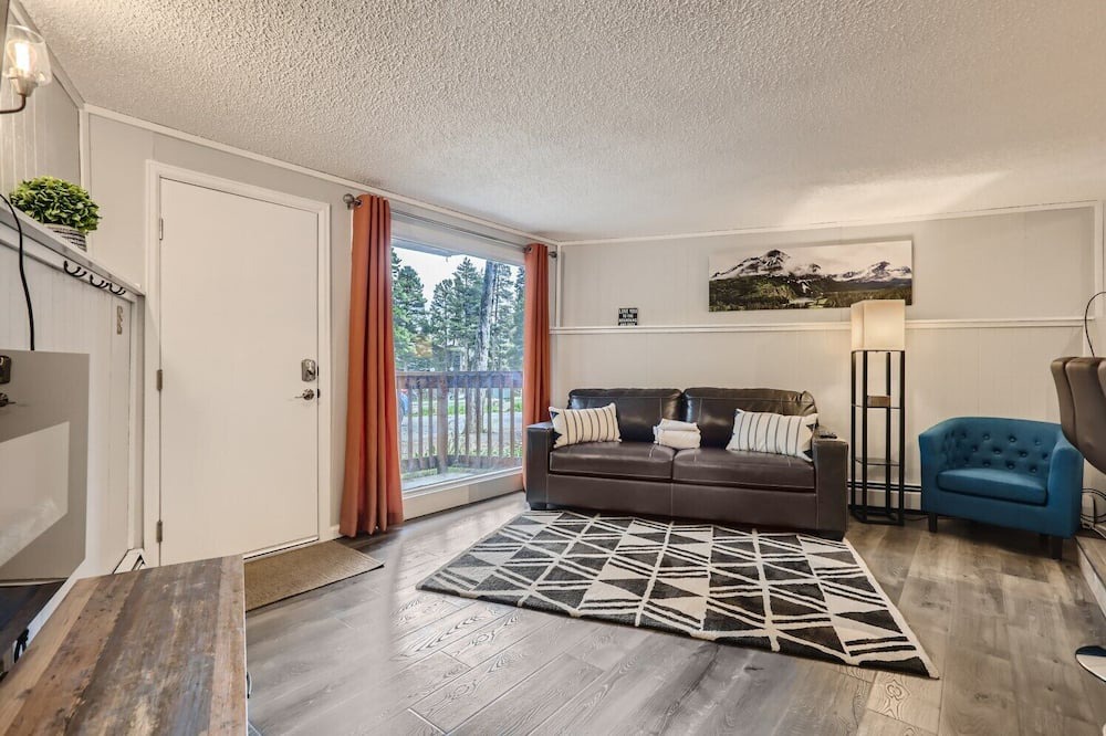 Photo of Livingroom in Boulder Ridge
