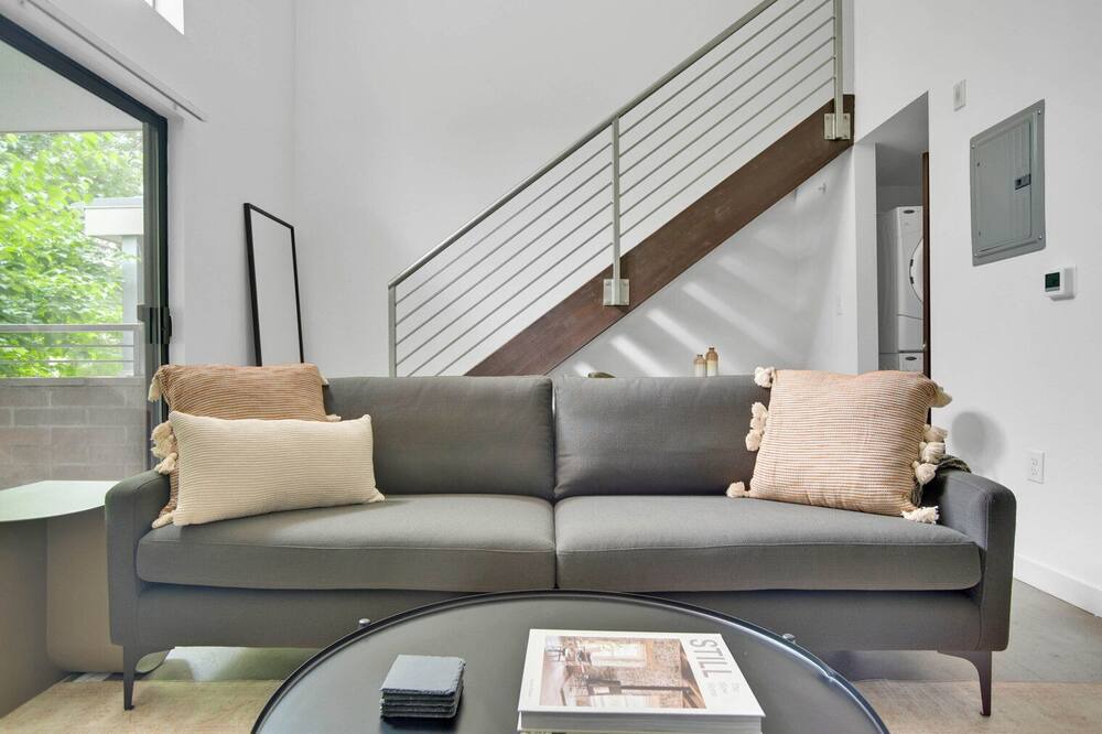 Photo of Livingroom in Capitol Hill