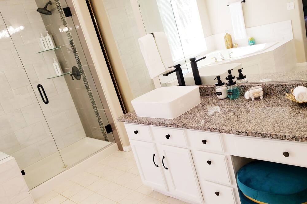 Photo of Bathroom in Castle Rock