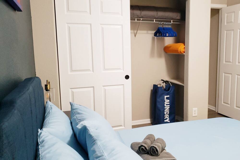 Photo of Bedroom in Castle Rock