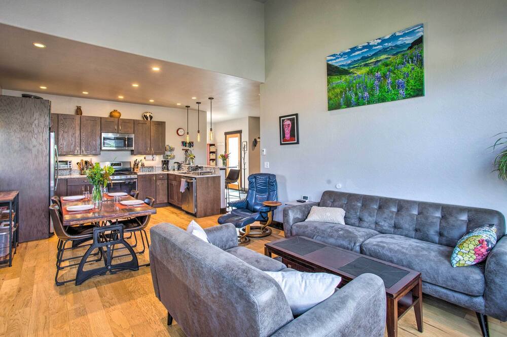 Photo of Livingroom in Crested Butte South