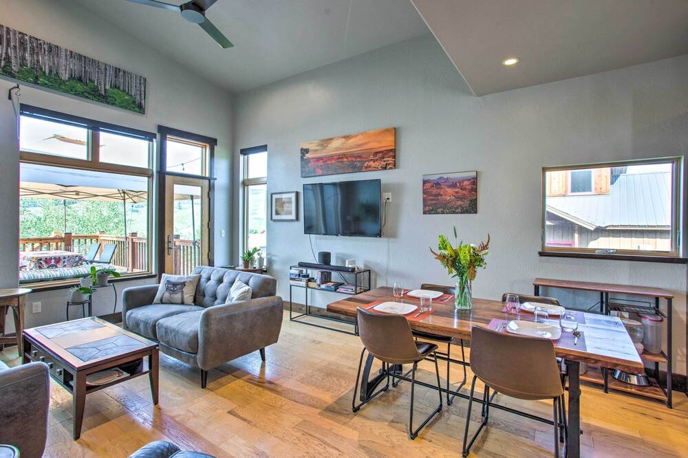 Photo of Livingroom in Crested Butte South