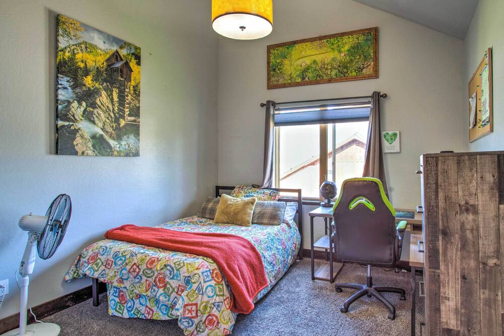 Photo of Bedroom in Crested Butte South