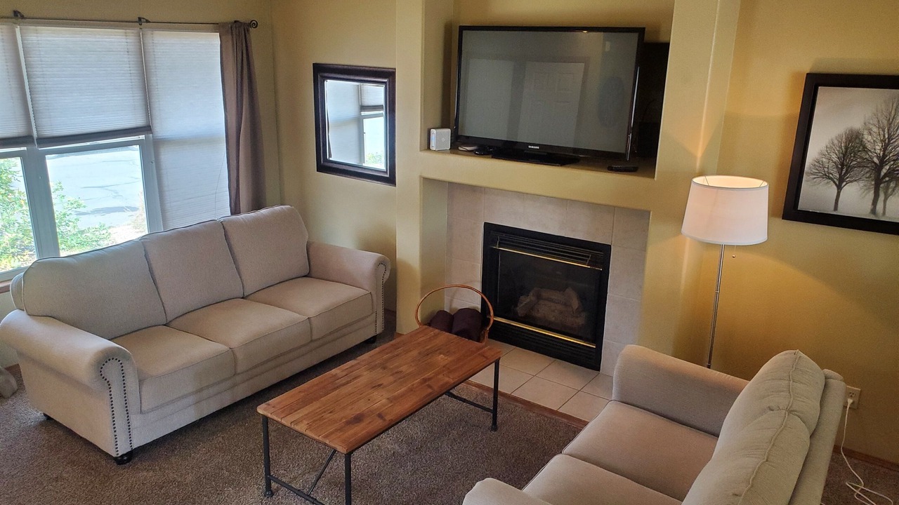 Photo of Livingroom in Northeast Colorado Springs