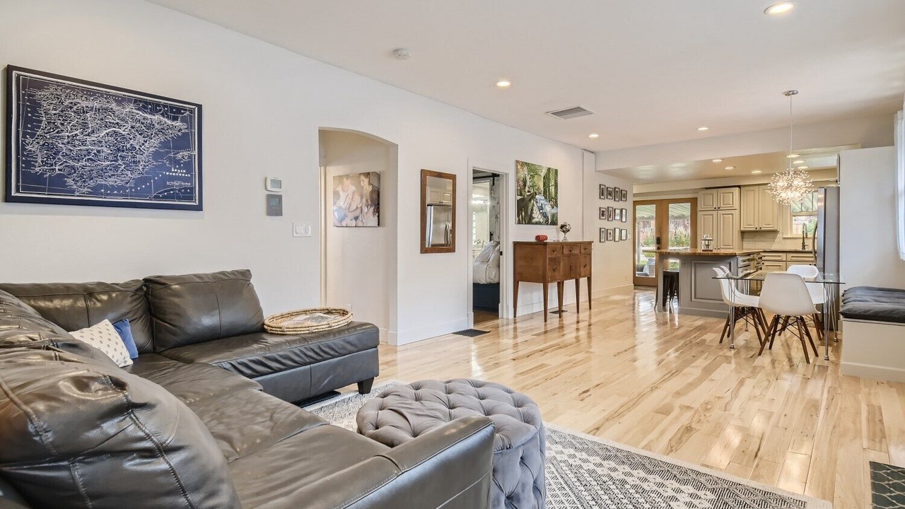 Photo of Livingroom in Littleton
