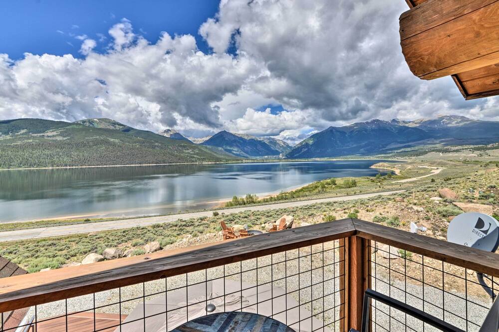 Photo of Patio Balcony in Twin Lakes