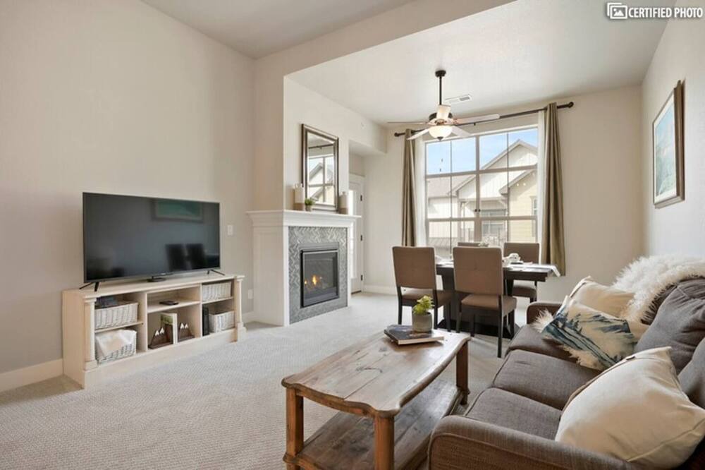 Photo of Livingroom in Windsor