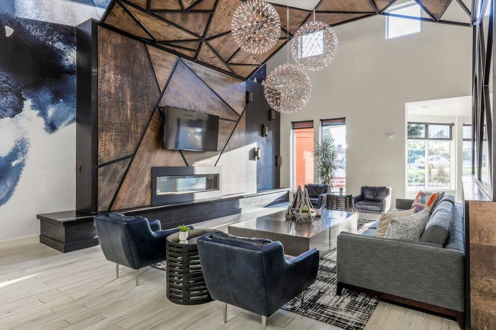 Photo of Livingroom in Central Boulder