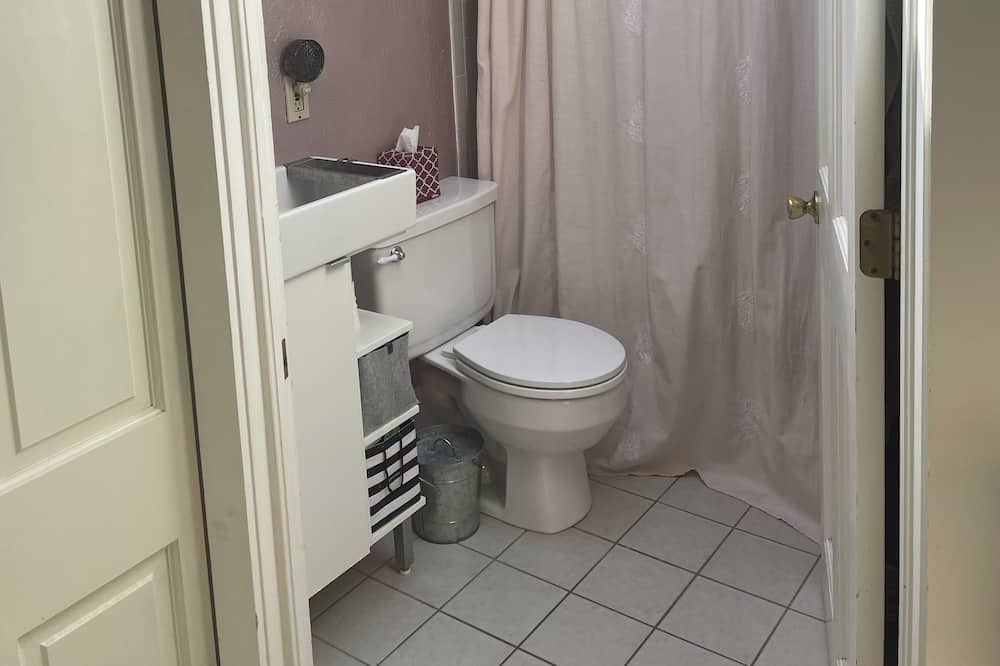 Photo of Bathroom in Panorama Heights