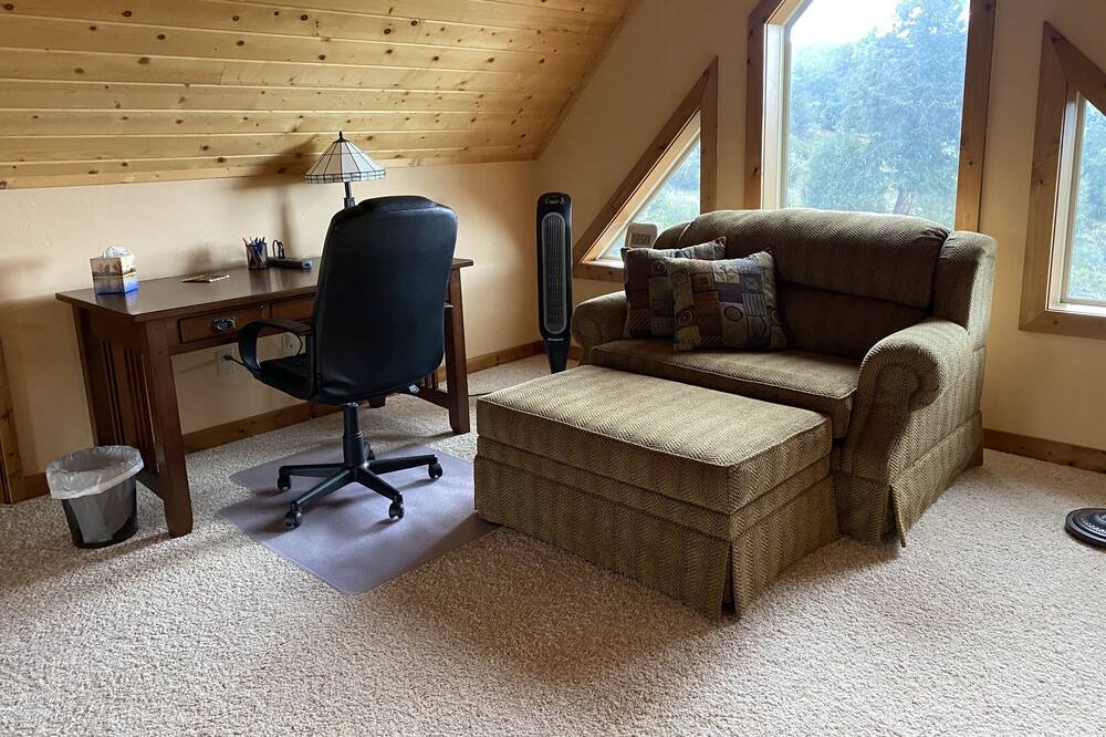 Photo of Bedroom in Alpine Village