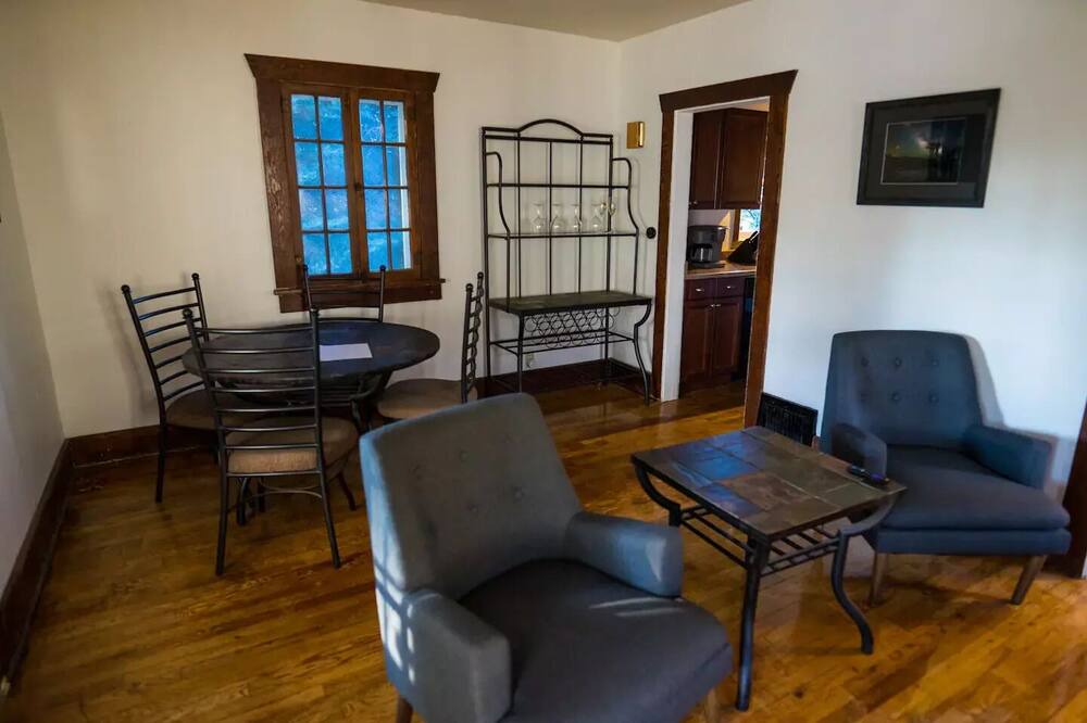 Photo of Livingroom in Berkeley