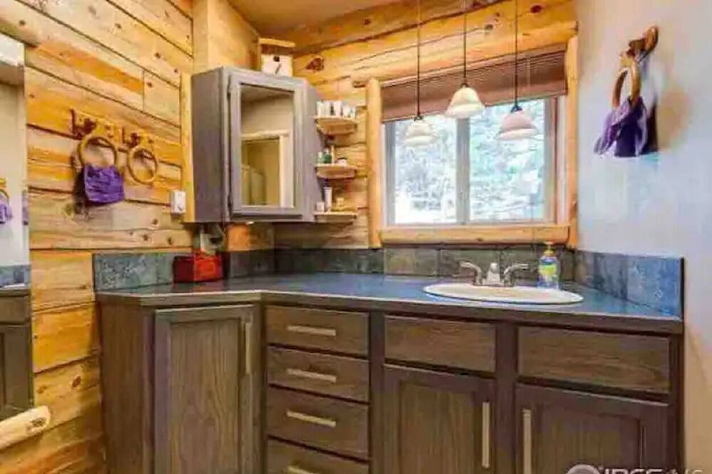 Photo of Bathroom in Glacier View Meadows