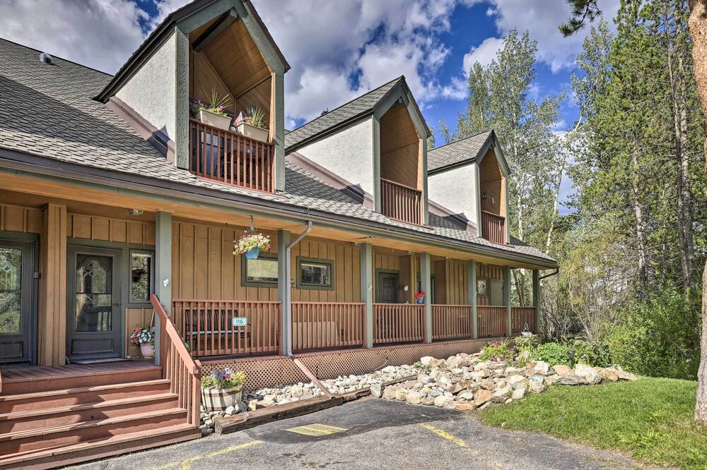 Photo of Outdoor in Summit Cove