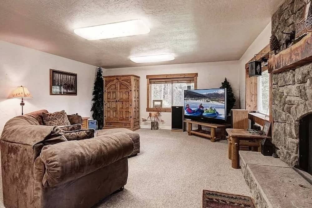 Photo of Bedroom in Valley of the Sun