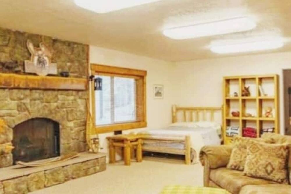 Photo of Bedroom in Valley of the Sun
