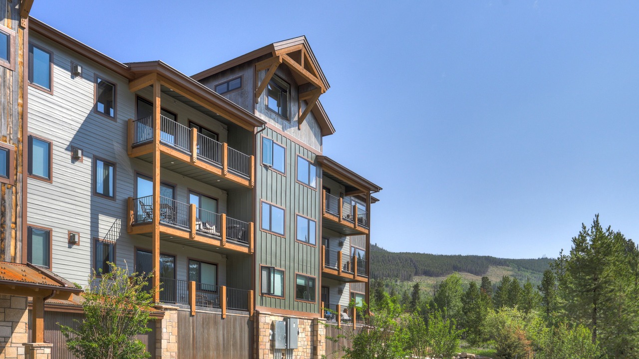 Photo of Outdoor in Lakeside Village