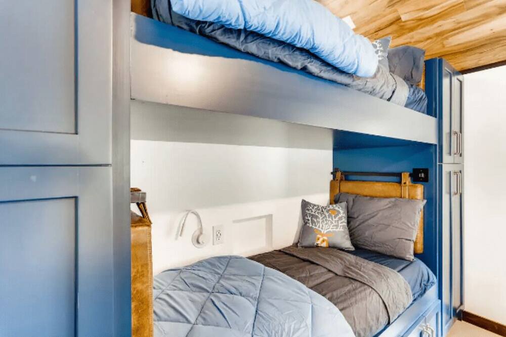 Photo of Bedroom in Idaho Springs
