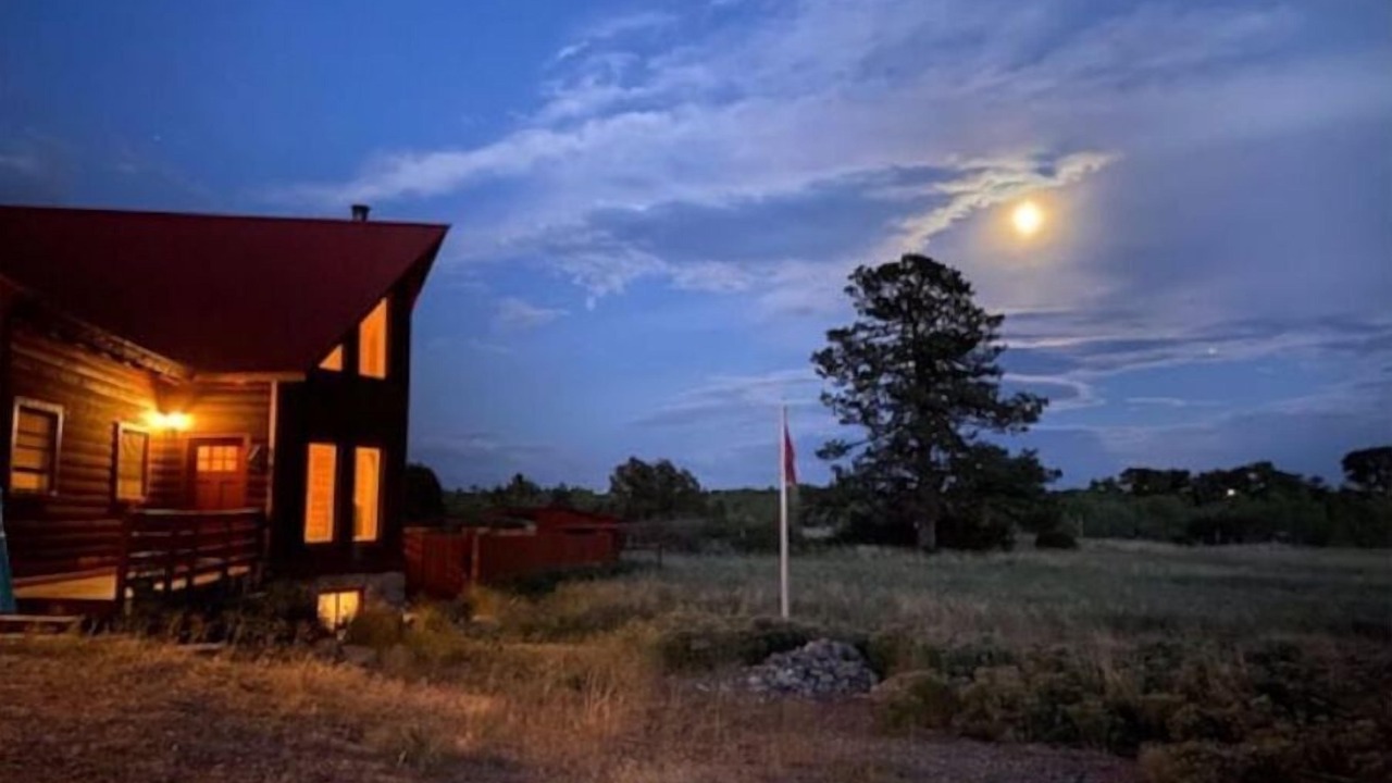 Photo of Outdoor in Hesperus
