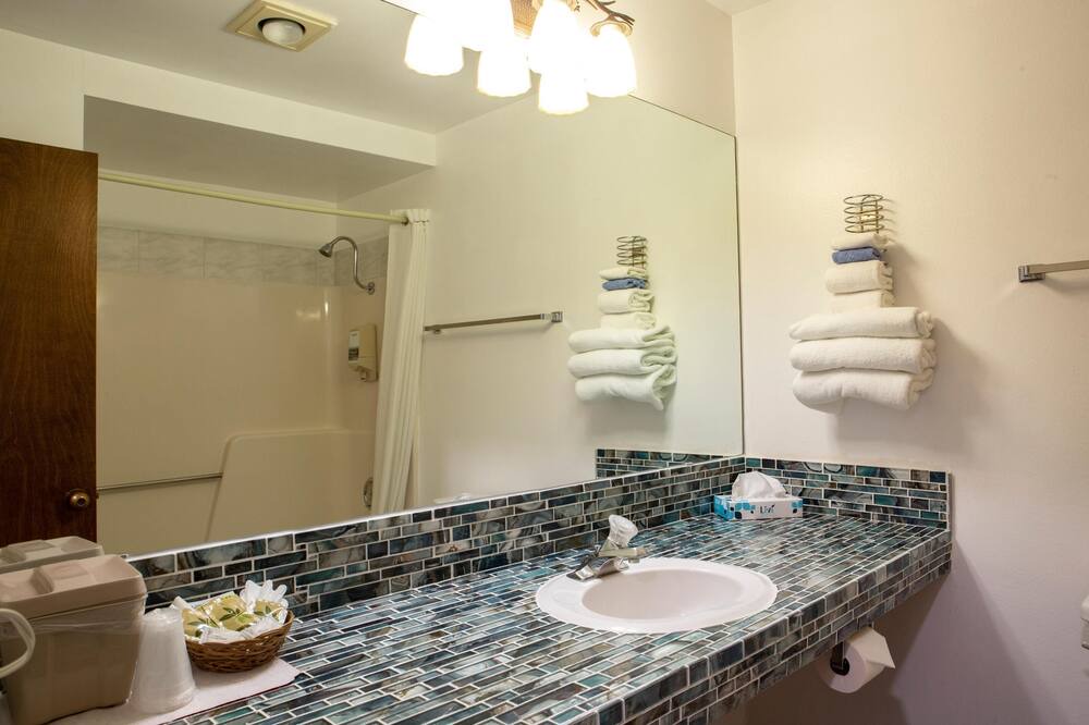 Photo of Bathroom in Delta